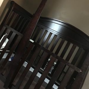 4-n-1 Crib Brand new